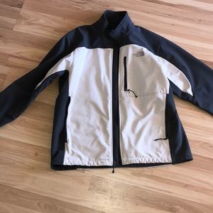 Men’s North Face jacket